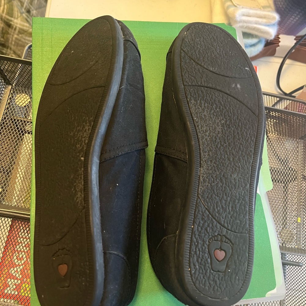 Shoes - Picture 2 of 2
